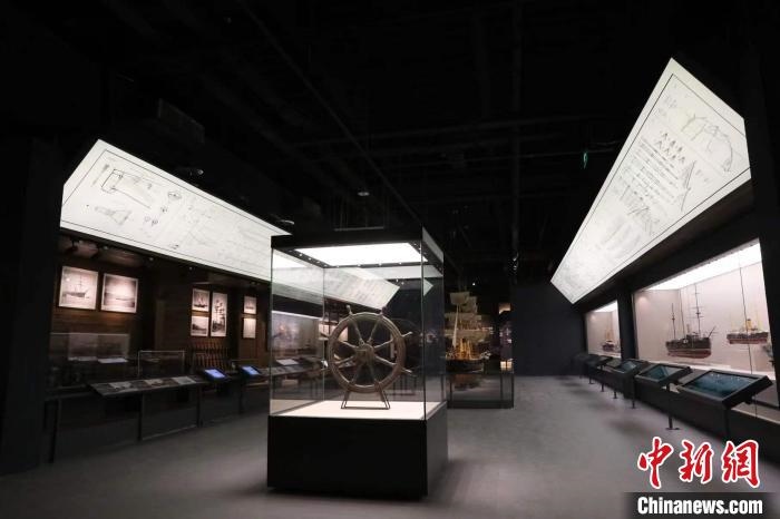 中國船政文化博物館新的展廳，陳設(shè)空間更大，展陳更科學(xué)。　陳曉靜 攝