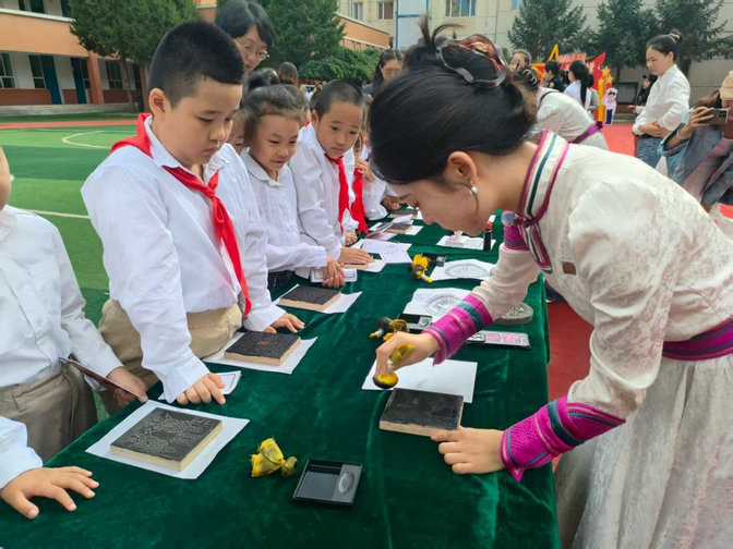 1756735673735413.jpg 開(kāi)學(xué)3.jpg