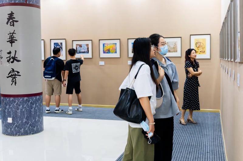 作品展現(xiàn)場。校方供圖