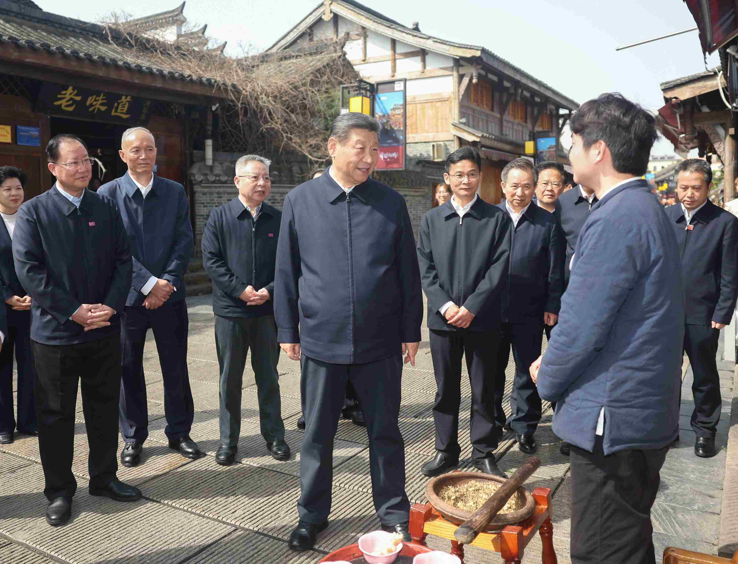 △ 2024年3月19日，習(xí)近平總書記在湖南常德河街考察。