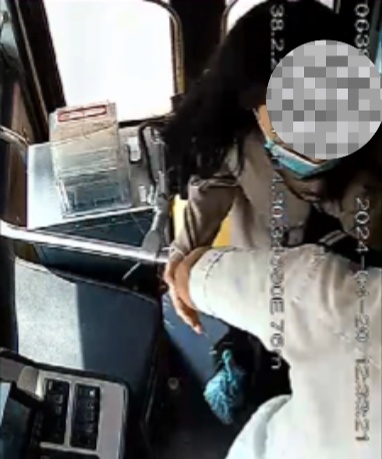 公交車上他一聲大吼！魏杰，好樣的！