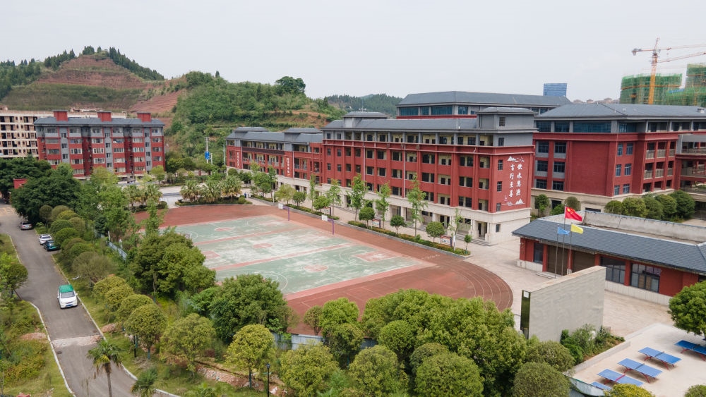 這是5月31日拍攝的之江小學(xué)校園。