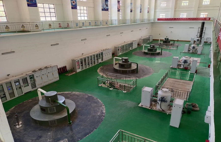  剛果（金）布桑加水電站四臺(tái)發(fā)電機(jī)組。中鐵資源集團(tuán)供圖