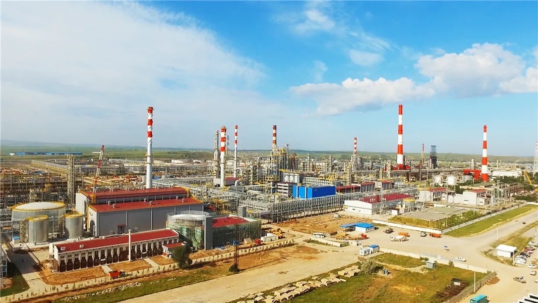 奇姆肯特?zé)捰蛷S完成現(xiàn)代化改造后全景。（圖源：人民網(wǎng)）