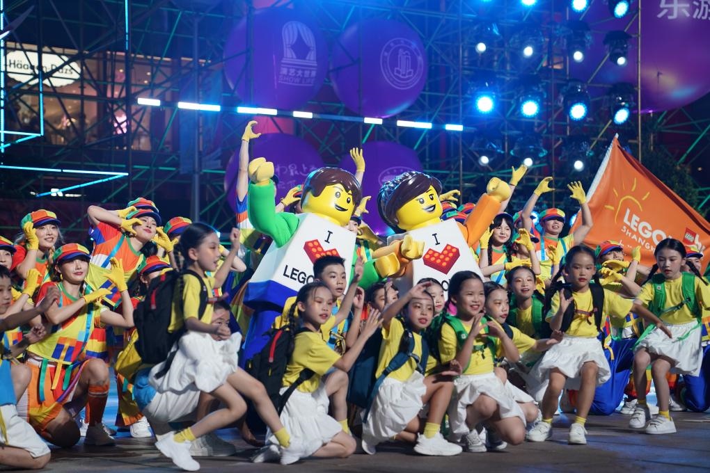 9月14日晚，演員在上海旅游節(jié)開幕式上表演。新華社發(fā)（陳浩明 攝）