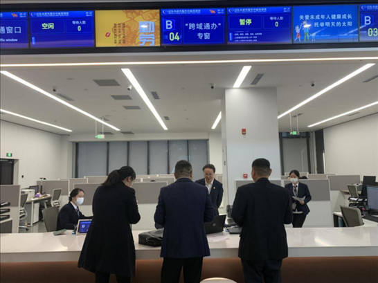 啟東市政務(wù)服務(wù)“跨域通辦”專窗。 圖片來源：江蘇南通啟東市數(shù)據(jù)局