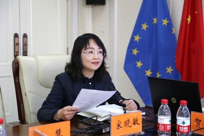 中國社會科學(xué)院歐洲研究所《歐洲研究》總編輯、中國歐洲學(xué)會秘書長宋曉敏教授主持研討會。吳迪攝