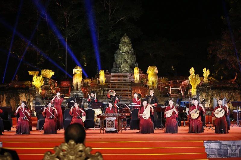 2024年1月13日，在柬埔寨暹粒舉行的“中柬人文交流年”啟動(dòng)儀式。