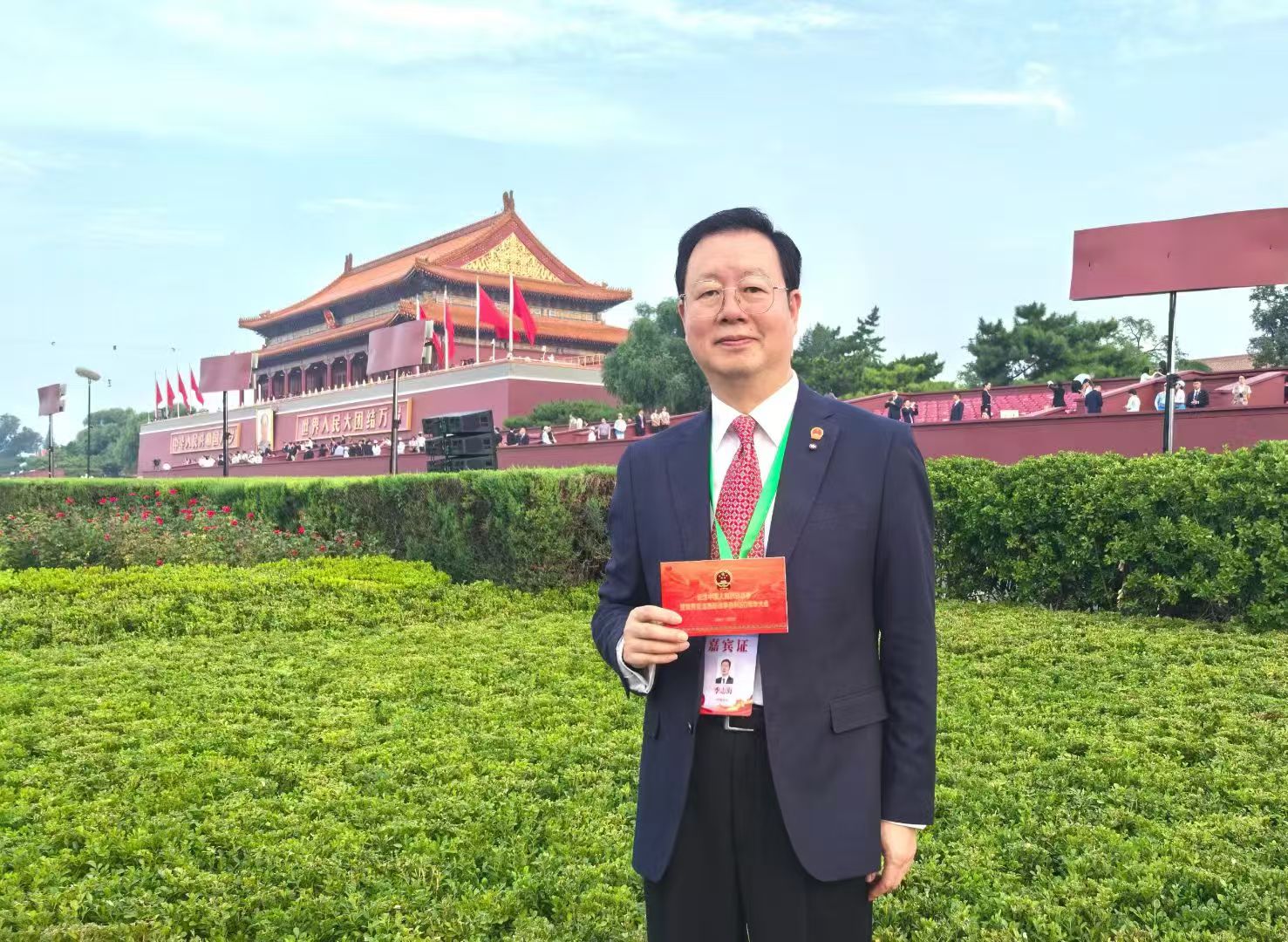 觀禮席上的嘉賓談“閱兵現(xiàn)場感”：不忘歷史，干好實事